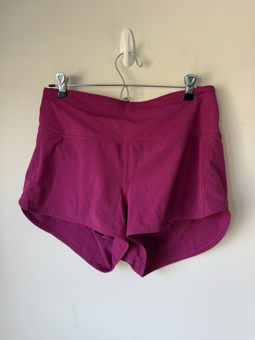 Lululemon Speed Up High Rise Lined Shorts 4" Womens Size 10 Purple LW7BEXS